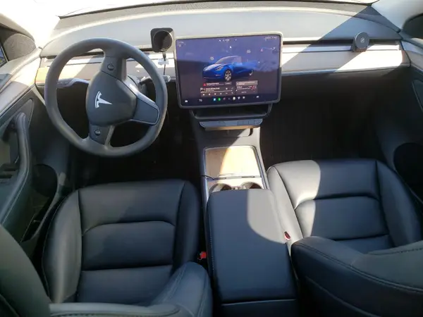 7SAYGAEE5PF826110 2023 TESLA MODEL Y - Image 8