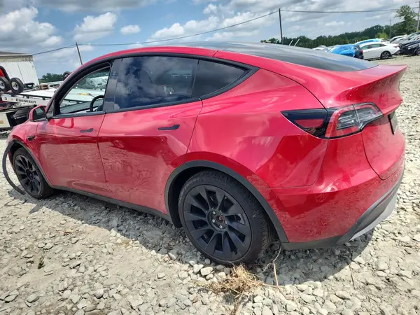 7SAYGAEE5PF830139 2023 TESLA MODEL Y - Image 2