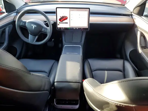7SAYGAEE5PF830660 2023 TESLA MODEL Y - Image 8