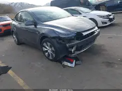 7SAYGAEE5PF833994 2023 TESLA MODEL Y