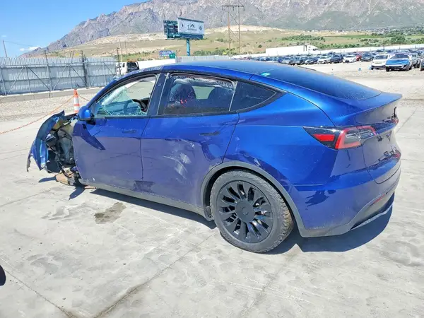 7SAYGAEE5PF853243 2023 TESLA MODEL Y - Image 2