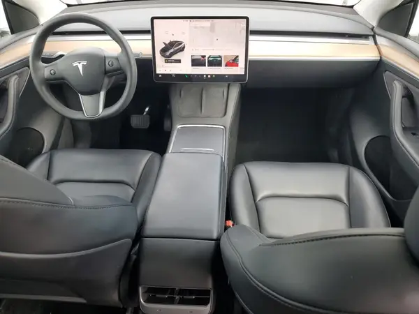 7SAYGAEE5PF871046 2023 TESLA MODEL Y - Image 8