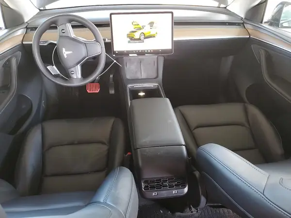 7SAYGAEE5PF900917 2023 TESLA MODEL Y - Image 8