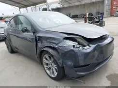 7SAYGAEE5PF909942 2023 TESLA MODEL Y