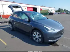 7SAYGAEE5PF925445 2023 TESLA MODEL Y