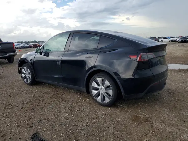 7SAYGAEE5PF926823 2023 TESLA MODEL Y - Image 2