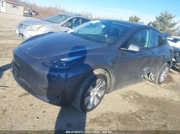 7SAYGAEE5PF927115 2023 TESLA MODEL Y - Image 2