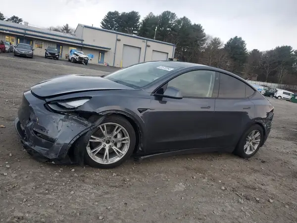 7SAYGAEE5PF928930 2023 TESLA MODEL Y - Image 1