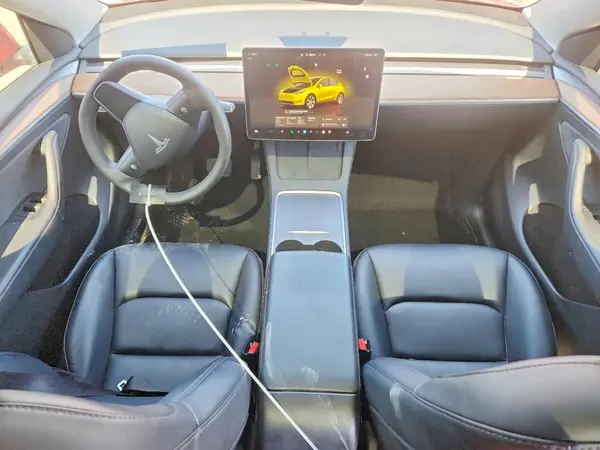7SAYGAEE5PF931875 2023 TESLA MODEL Y - Image 8