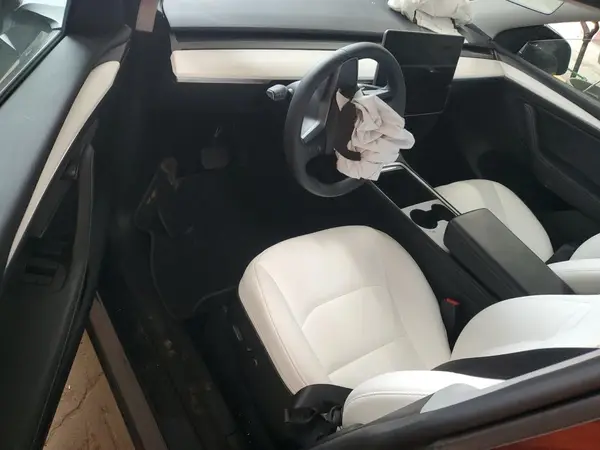 7SAYGAEE5PF934680 2023 TESLA MODEL Y - Image 8