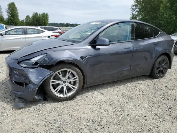7SAYGAEE5PF949597 2023 TESLA MODEL Y - Image 1
