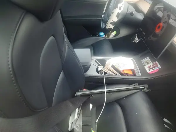 7SAYGAEE5PF970675 2023 TESLA MODEL Y - Image 8