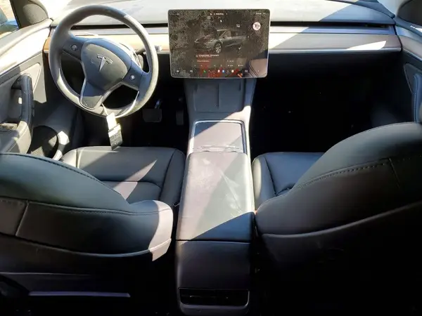 7SAYGAEE5PF971308 2023 TESLA MODEL Y - Image 8
