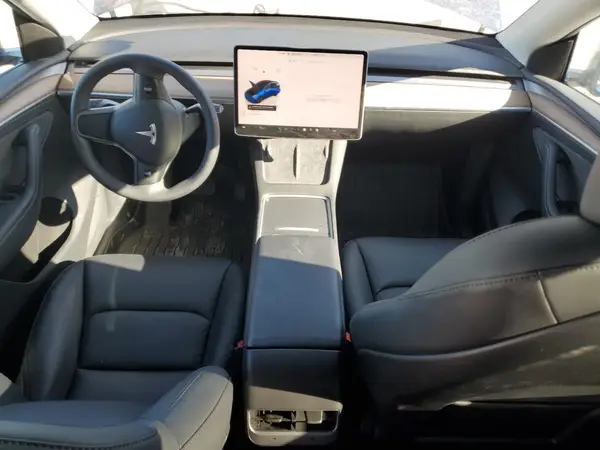 7SAYGAEE5RF003891 2024 TESLA MODEL Y - Image 8