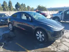 7SAYGAEE5RF004782 2024 TESLA MODEL Y