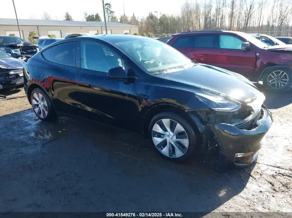 7SAYGAEE5RF010341 2024 TESLA MODEL Y - Image 1