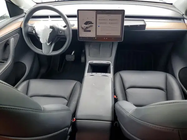 7SAYGAEE5RF020481 2024 TESLA MODEL Y - Image 8