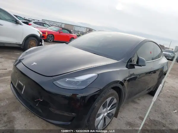 7SAYGAEE5RF024739 2024 TESLA MODEL Y - Image 2