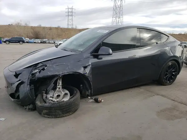 7SAYGAEE5RF038446 2024 TESLA MODEL Y - Image 1