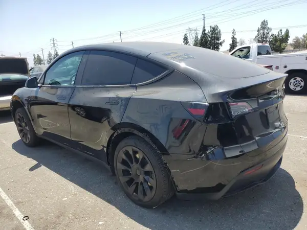 7SAYGAEE5RF066053 2024 TESLA MODEL Y - Image 2