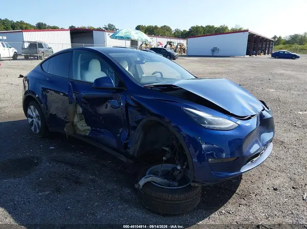 7SAYGAEE5RF066067 2024 TESLA MODEL Y - Image 1