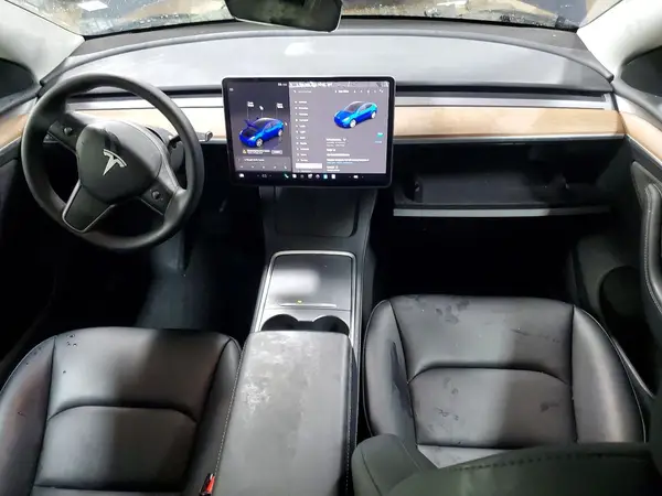 7SAYGAEE5RF074346 2024 TESLA MODEL Y - Image 8