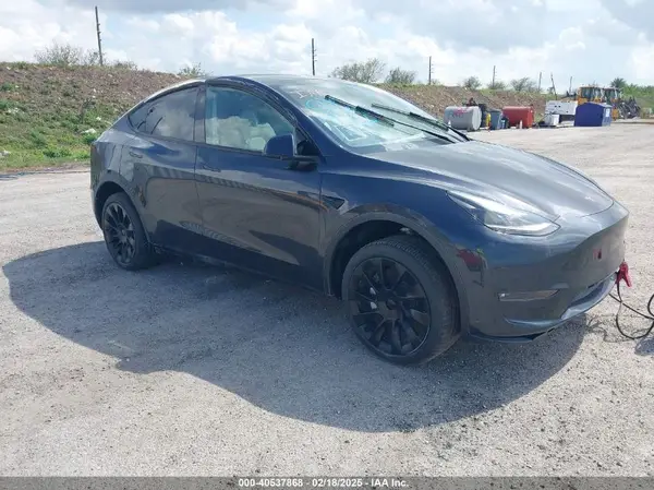 7SAYGAEE5RF074699 2024 TESLA MODEL Y - Image 1