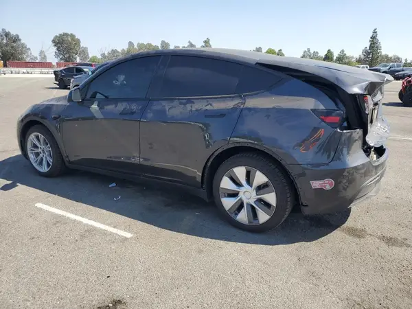 7SAYGAEE5RF087470 2024 TESLA MODEL Y - Image 2