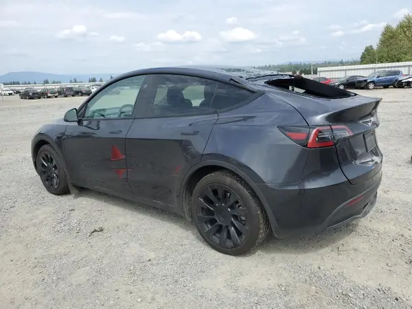 7SAYGAEE5RF091602 2024 TESLA MODEL Y - Image 2