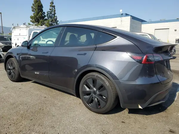 7SAYGAEE5RF098615 2024 TESLA MODEL Y - Image 2