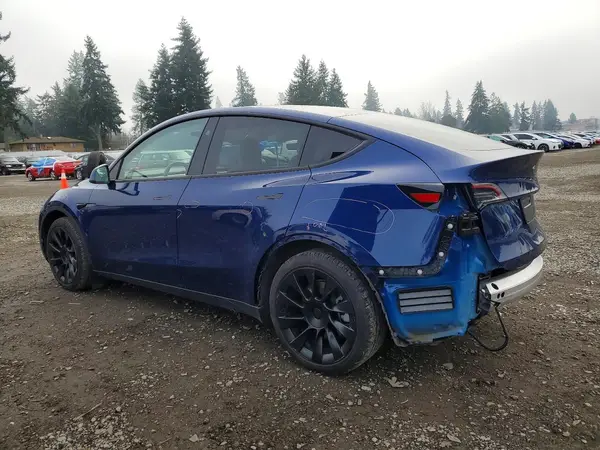 7SAYGAEE5RF104462 2024 TESLA MODEL Y - Image 2