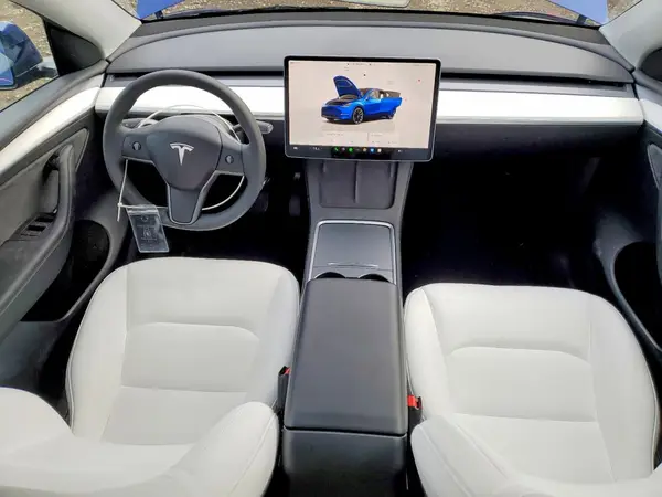 7SAYGAEE5RF104462 2024 TESLA MODEL Y - Image 8