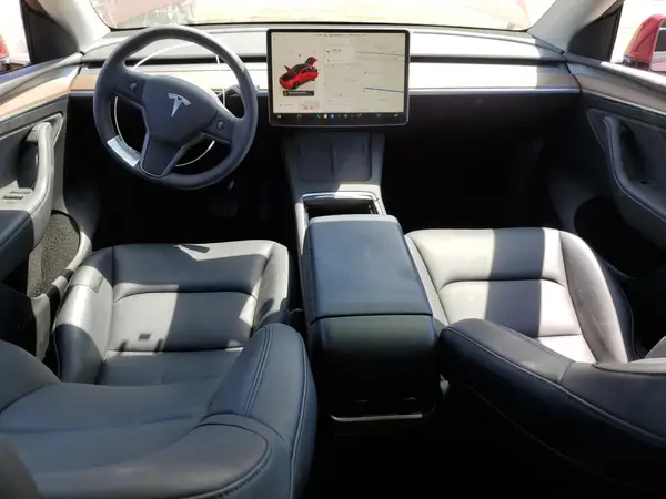 7SAYGAEE5RF127546 2024 TESLA MODEL Y - Image 8