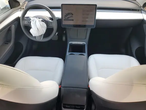 7SAYGAEE5RF163284 2024 TESLA MODEL Y - Image 8