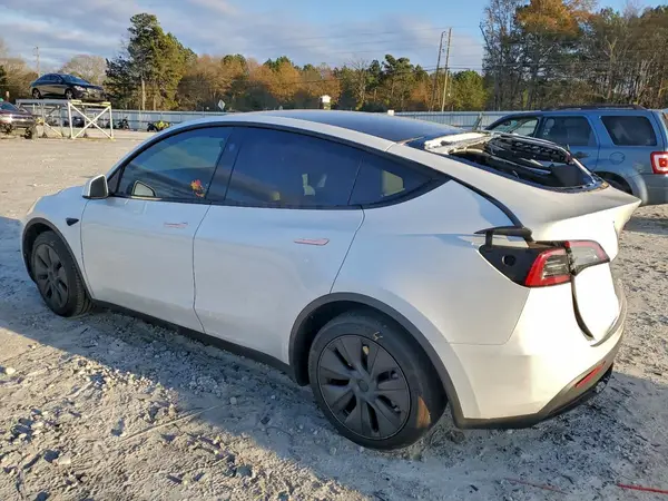 7SAYGAEE5RF190050 2024 TESLA MODEL Y - Image 2