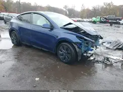 7SAYGAEE5RF200351 2024 TESLA MODEL Y