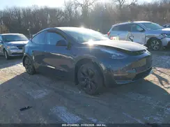 7SAYGAEE5RF201368 2024 TESLA MODEL Y