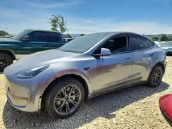 7SAYGAEE5RF211012 2024 TESLA MODEL Y