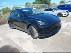 7SAYGAEE5RF990878 2024 TESLA MODEL Y
