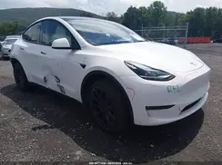 7SAYGAEE5RF993361 2024 TESLA MODEL Y