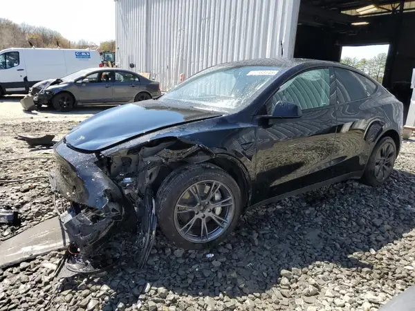 7SAYGAEE5SF217365 2025 TESLA MODEL Y - Image 1