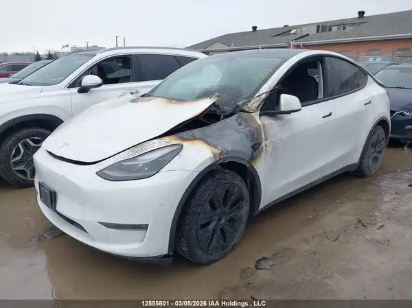 7SAYGAEE5SF229466 2025 TESLA MODEL Y - Image 2