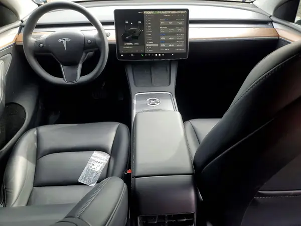 7SAYGAEE5SF243027 2025 TESLA MODEL Y - Image 8