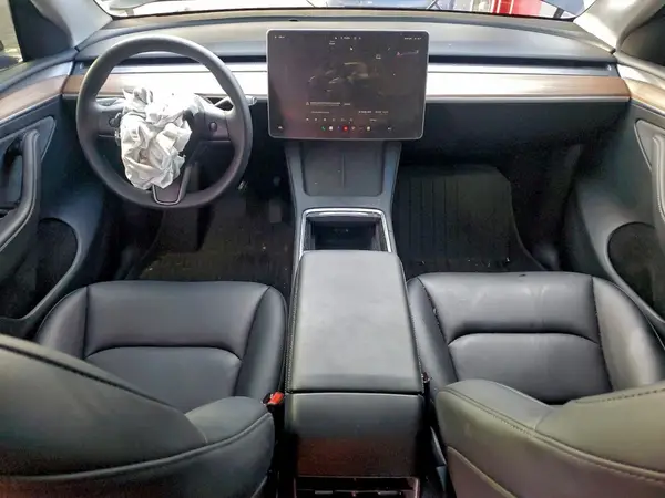 7SAYGAEE5SF244730 2025 TESLA MODEL Y - Image 8