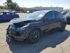 7SAYGAEE5SF253850 2025 TESLA MODEL Y
