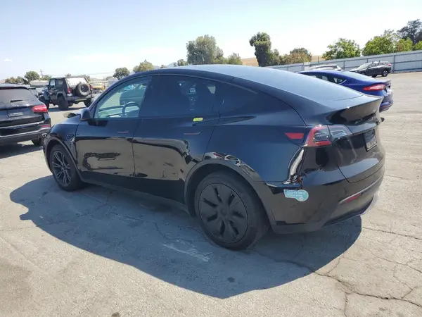7SAYGAEE5SF253850 2025 TESLA MODEL Y - Image 2