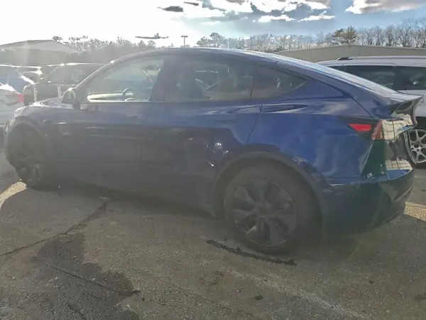 7SAYGAEE5SF253878 2025 TESLA MODEL Y - Image 2