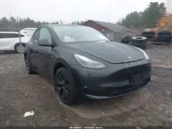 7SAYGAEE5SF263181 2025 TESLA MODEL Y