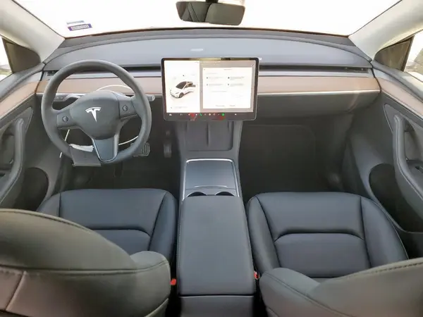 7SAYGAEE5SF287996 2025 TESLA MODEL Y - Image 8