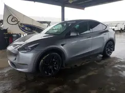 7SAYGAEE5SF288436 2025 TESLA MODEL Y